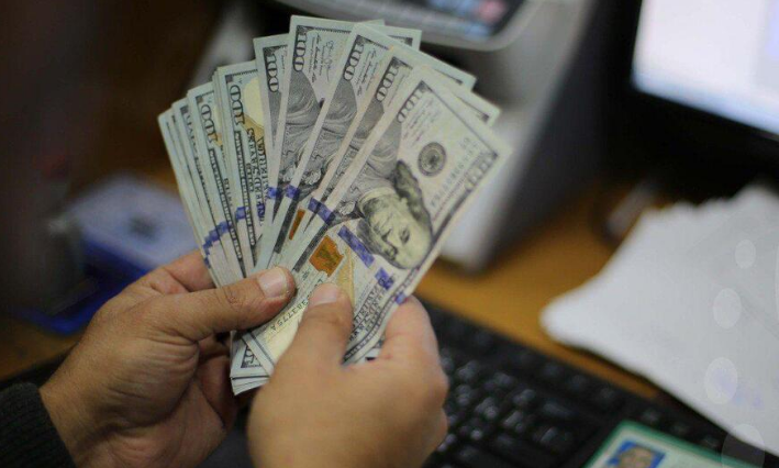 موقع إسرائيلي: البنوك الفلسطينية تخشى إستلام المنحة القطرية